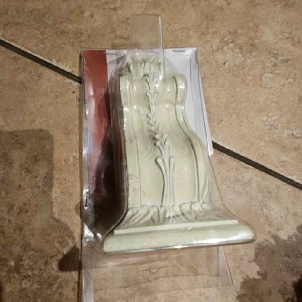Ornate Polyurethane Decorative Wall Corbel